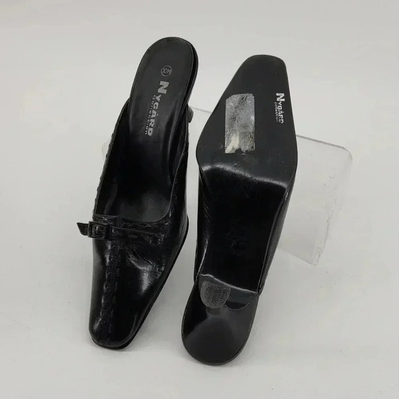 NYGARD COLLECTION LEATHER SLIP ON - Picture 4 of 4